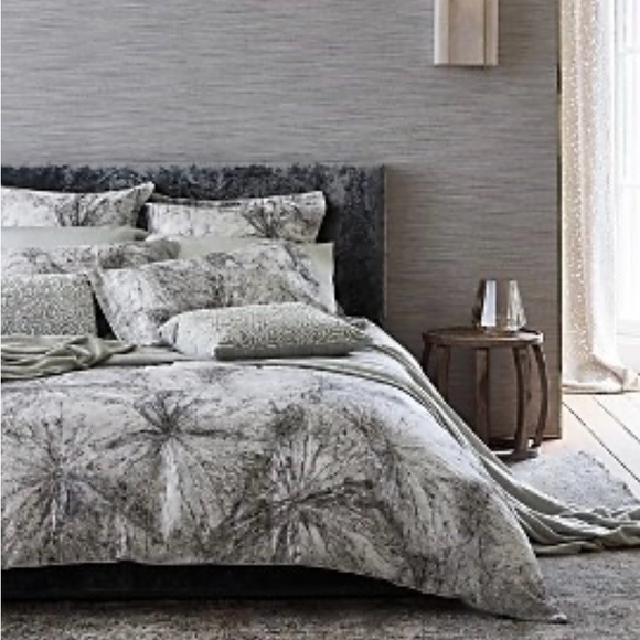 Zoffany Taisho Other - Zoffany Taisho Duvet Collection KING NEW Quartz Gray 1 piece- Duvet only